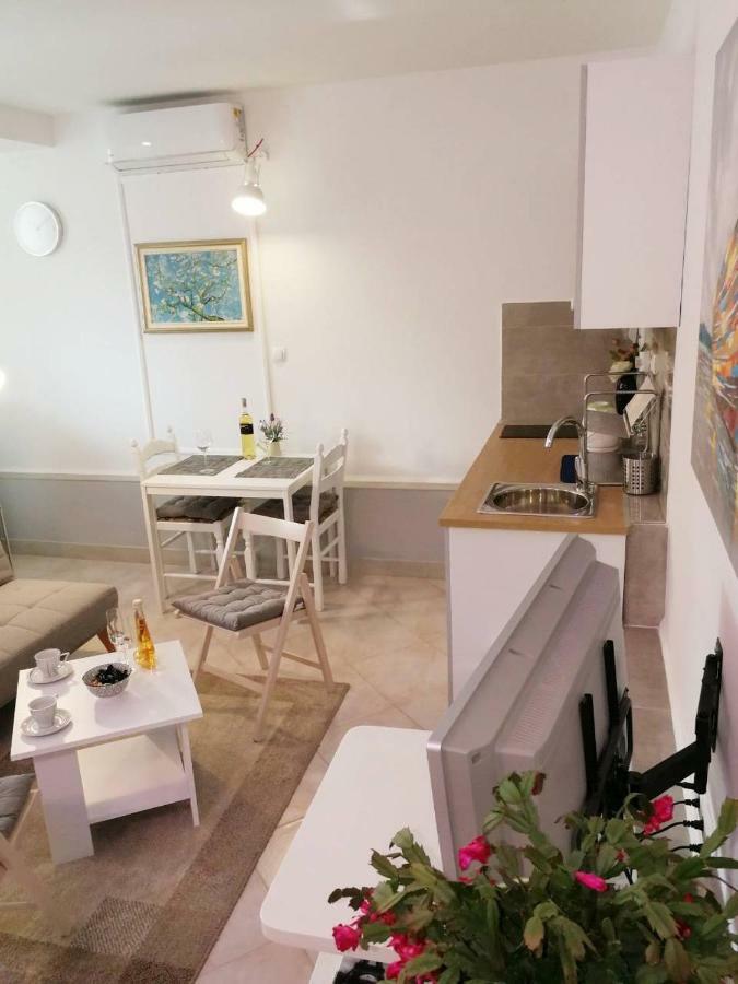 Apartman Unka Metkovic Bagian luar foto