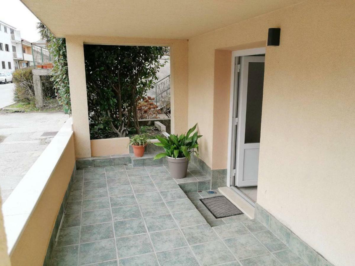 Apartman Unka Metkovic Bagian luar foto